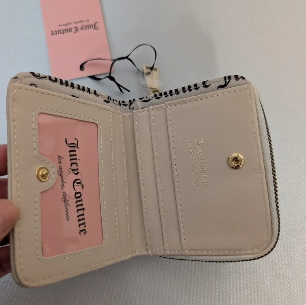 Juicy Couture Beige Cream Bifold Wallet  NWT